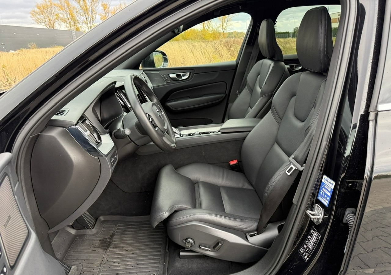 SUV Volvo XC60 II XC60 Recharge Hybryda Plug-in 2.0T8 390KM Inscription Faktura Vat 23: photos 15 SUV Volvo XC60 II XC60 Recharge Hybryda Plug-in 2.0T8 390KM Inscription Faktura Vat 23: photos 15