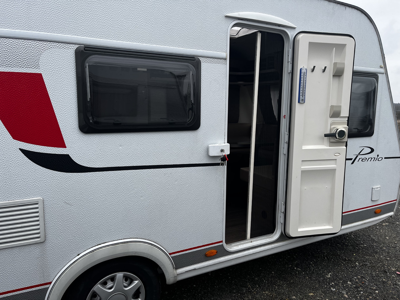 Bürstner Premio 530 TL Mover Dachklimaanlage Einzelbetten - Caravane: photos 5 Bürstner Premio 530 TL Mover Dachklimaanlage Einzelbetten - Caravane: photos 5