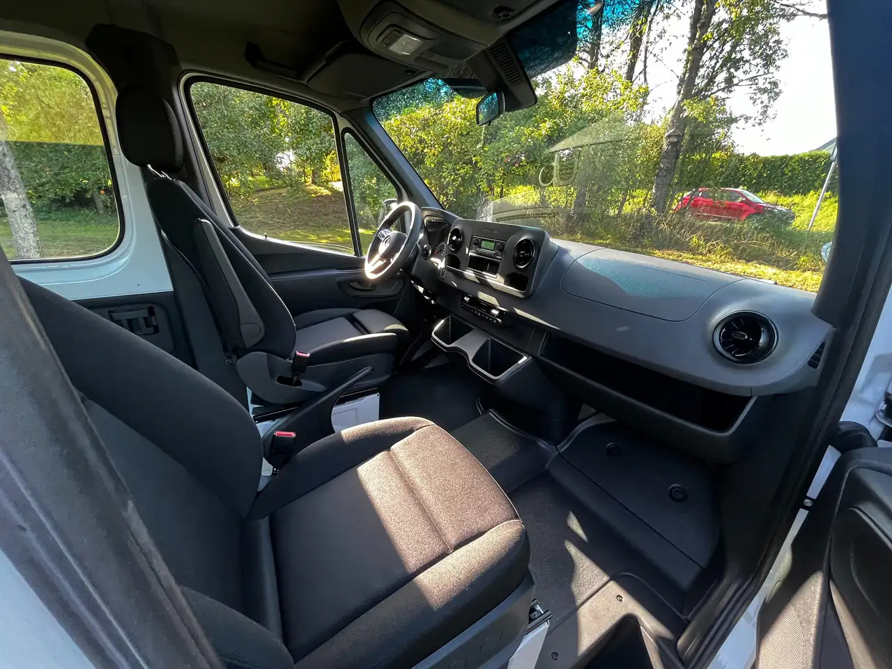 Transport de personnes, Utilitaire double cabine neuf Mercedes-Benz Sprinter KOMBI TOURER DACHKLIMA 9-SITZE: photos 14 Transport de personnes, Utilitaire double cabine neuf Mercedes-Benz Sprinter KOMBI TOURER DACHKLIMA 9-SITZE: photos 14
