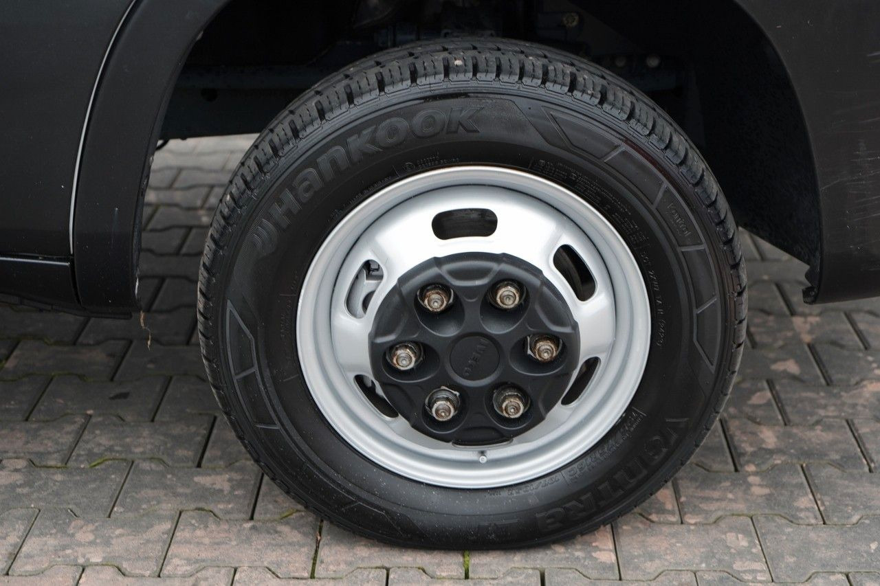 Utilitaire frigorifique Iveco DAILY 35-140 / KONTENER 4,2 M / WINDA / BLIŹNIAK: photos 16