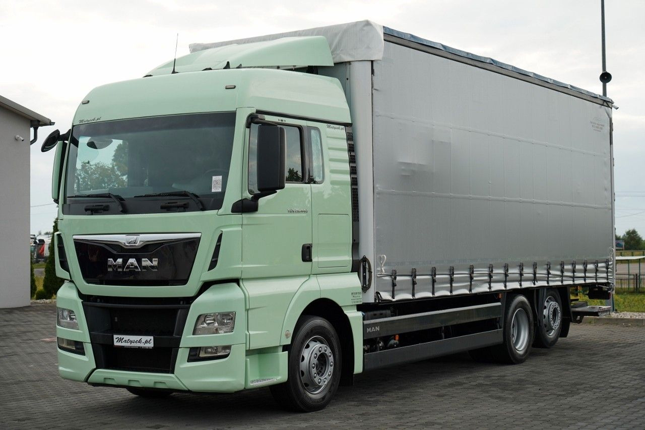 MAN TGX 26.440 / 6x2 / FIRANKA - 8,15 m / SOLÓWKA / MAN TGX 26.440 / 6x2 / FIRANKA - 8,15 m / SOLÓWKA / - Camion à rideaux coulissants: photos 2 MAN TGX 26.440 / 6x2 / FIRANKA - 8,15 m / SOLÓWKA / MAN TGX 26.440 / 6x2 / FIRANKA - 8,15 m / SOLÓWKA / - Camion à rideaux coulissants: photos 2