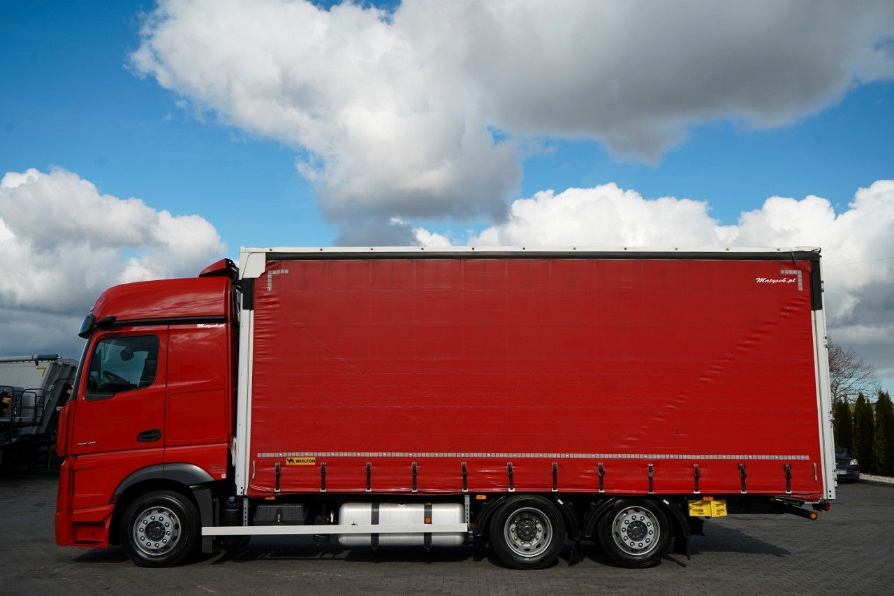 Mercedes-Benz ACTROS 2545 / SOLÓWKA / 6x2 / OŚ PODNOSZONA / B - Camion à rideaux coulissants: photos 2 Mercedes-Benz ACTROS 2545 / SOLÓWKA / 6x2 / OŚ PODNOSZONA / B - Camion à rideaux coulissants: photos 2