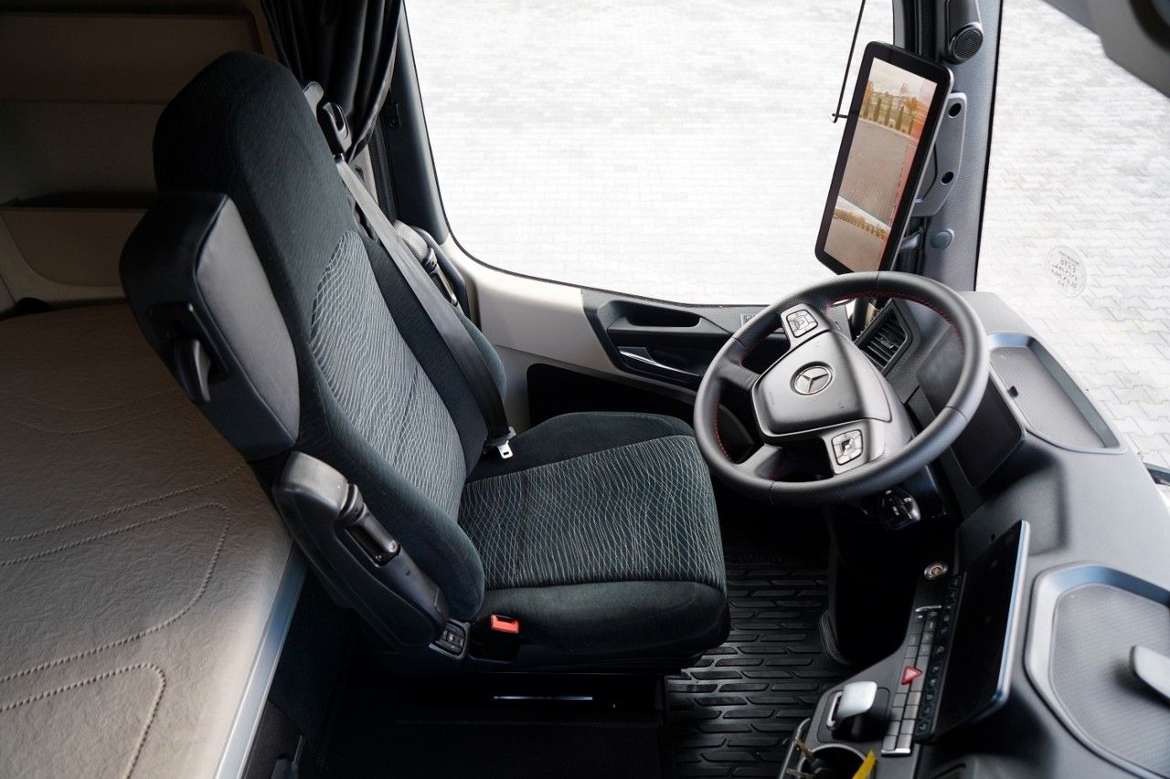 Camion à rideaux coulissants Mercedes-Benz ACTROS 2545 / SOLÓWKA / 6x2 / OŚ PODNOSZONA / B: photos 27 Camion à rideaux coulissants Mercedes-Benz ACTROS 2545 / SOLÓWKA / 6x2 / OŚ PODNOSZONA / B: photos 27