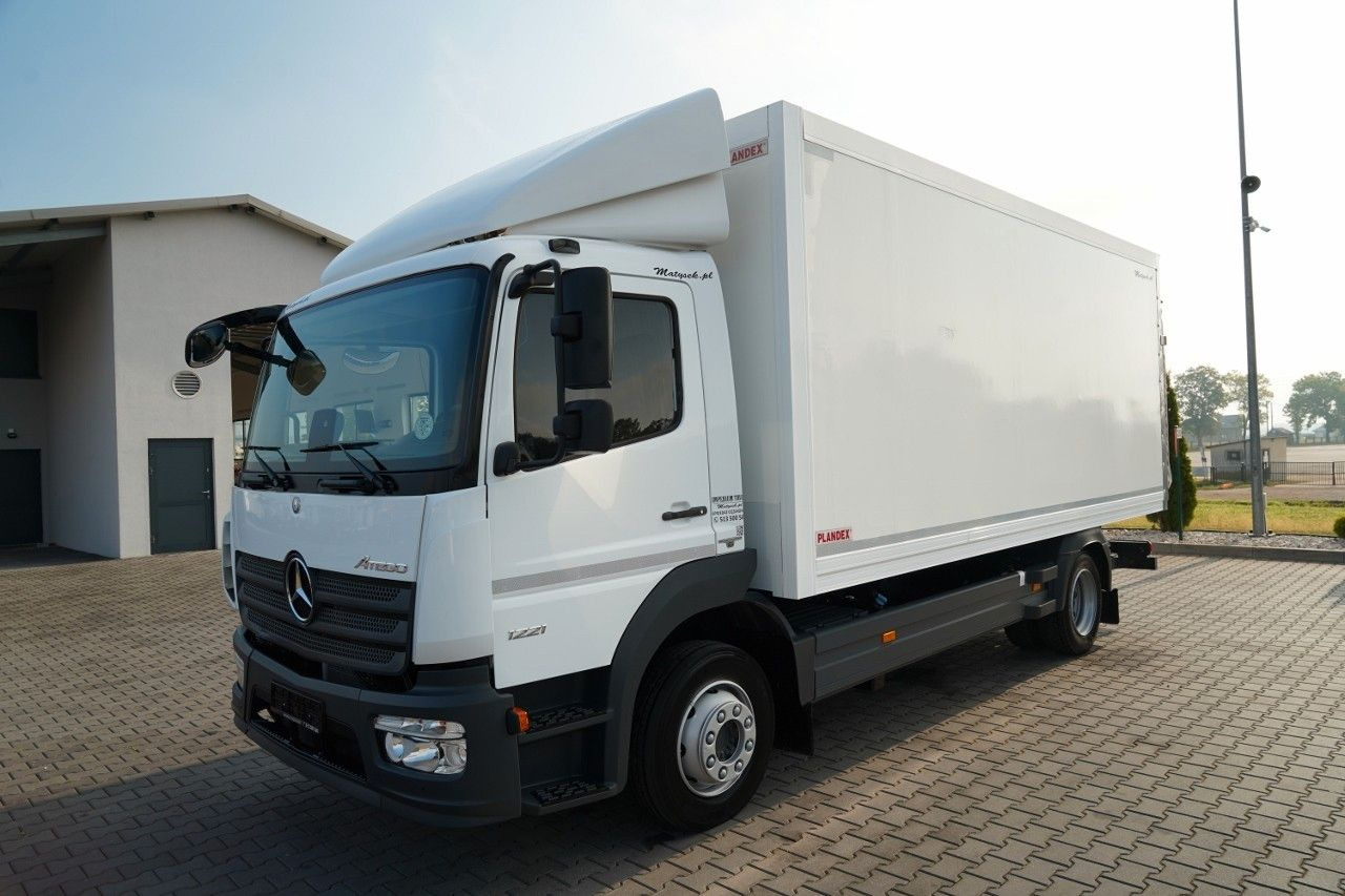 Mercedes-Benz ATEGO / 1221 / KONTENER 5.6 M / 4x2 / WINDA D H - Utilitaire frigorifique: photos 5 Mercedes-Benz ATEGO / 1221 / KONTENER 5.6 M / 4x2 / WINDA D H - Utilitaire frigorifique: photos 5