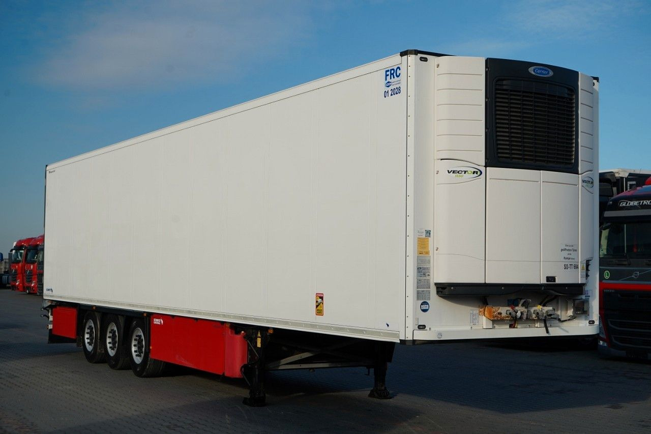 Schmitz Cargobull CHŁODNIA / CARRIER VECTOR 1550 / OŚ PODNOSZONA / - Semi-remorque frigorifique: photos 1 Schmitz Cargobull CHŁODNIA / CARRIER VECTOR 1550 / OŚ PODNOSZONA / - Semi-remorque frigorifique: photos 1