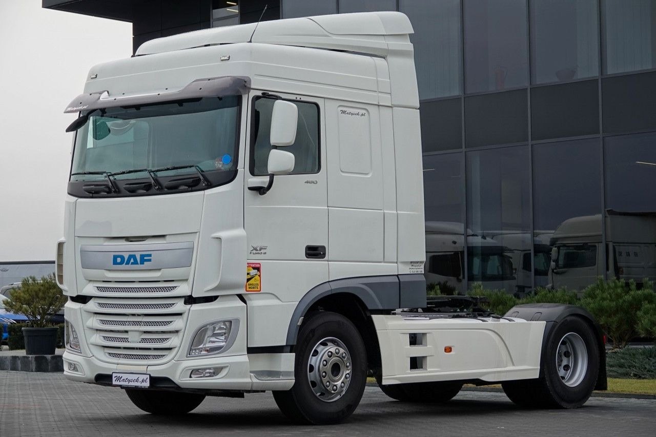 DAF XF 460 / SPACE CAB / EURO 6 / RETARDER / MAŁY PR - Tracteur routier: photos 4 DAF XF 460 / SPACE CAB / EURO 6 / RETARDER / MAŁY PR - Tracteur routier: photos 4