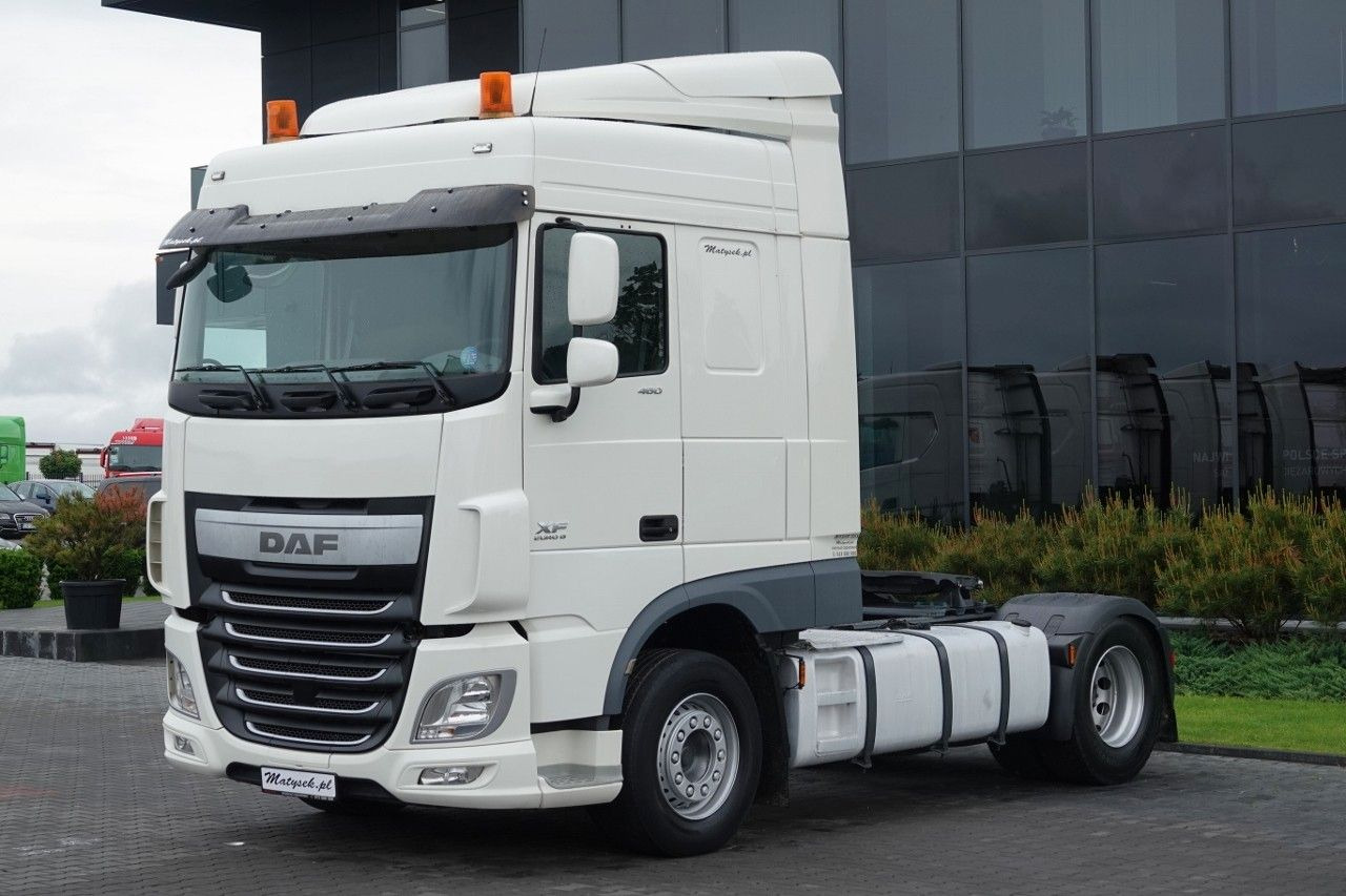 DAF XF 460 / SPACE CAB / OPONY 100% / SPROWADZONY / - Tracteur routier: photos 1 DAF XF 460 / SPACE CAB / OPONY 100% / SPROWADZONY / - Tracteur routier: photos 1