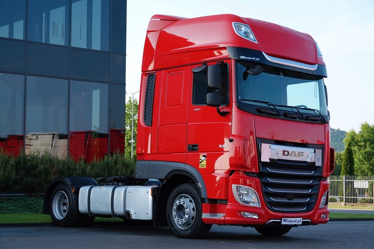 DAF XF 480 / LOW DECK / MEGA / 2021 / SSC / PO ZŁOTY - Tracteur routier: photos 1 DAF XF 480 / LOW DECK / MEGA / 2021 / SSC / PO ZŁOTY - Tracteur routier: photos 1