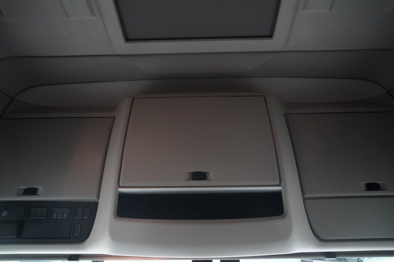 Tracteur routier DAF XF 480 / SUPER SPACE CAB / 2021: photos 34