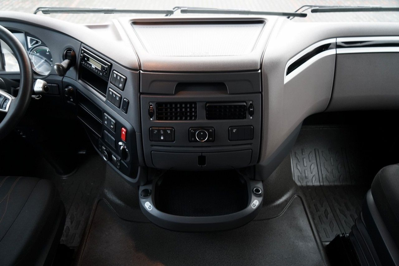 Tracteur routier DAF XF 480 / SUPER SPACE CAB / 2021: photos 31