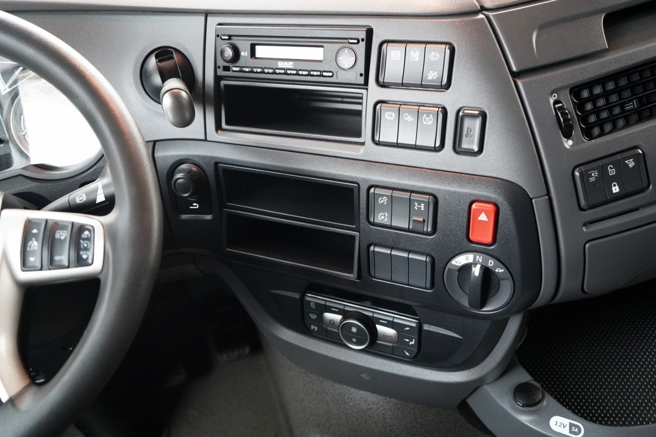 Tracteur routier DAF XF 480 / SUPER SPACE CAB / 2021: photos 30