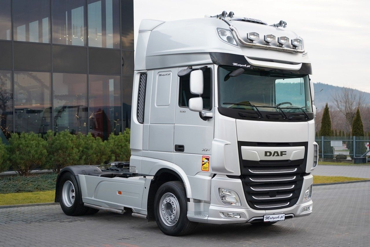 DAF XF 530 / I-PARK COOL / SUPER SPACE CAB / MIKROFL - Tracteur routier: photos 4 DAF XF 530 / I-PARK COOL / SUPER SPACE CAB / MIKROFL - Tracteur routier: photos 4