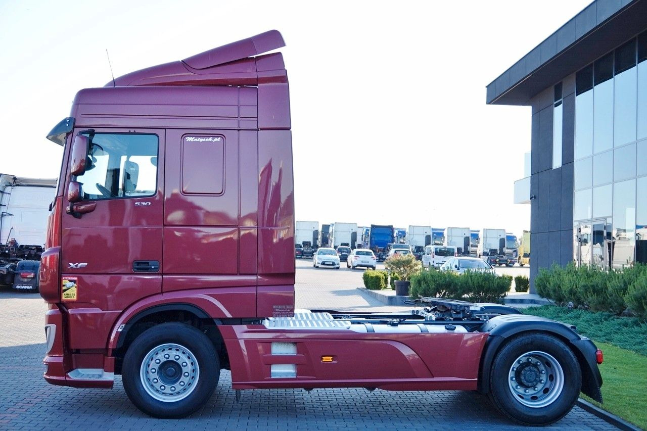 DAF XF 530 / RETARDER / I-PARK COOL / SPACE CAB - Tracteur routier: photos 3 DAF XF 530 / RETARDER / I-PARK COOL / SPACE CAB - Tracteur routier: photos 3