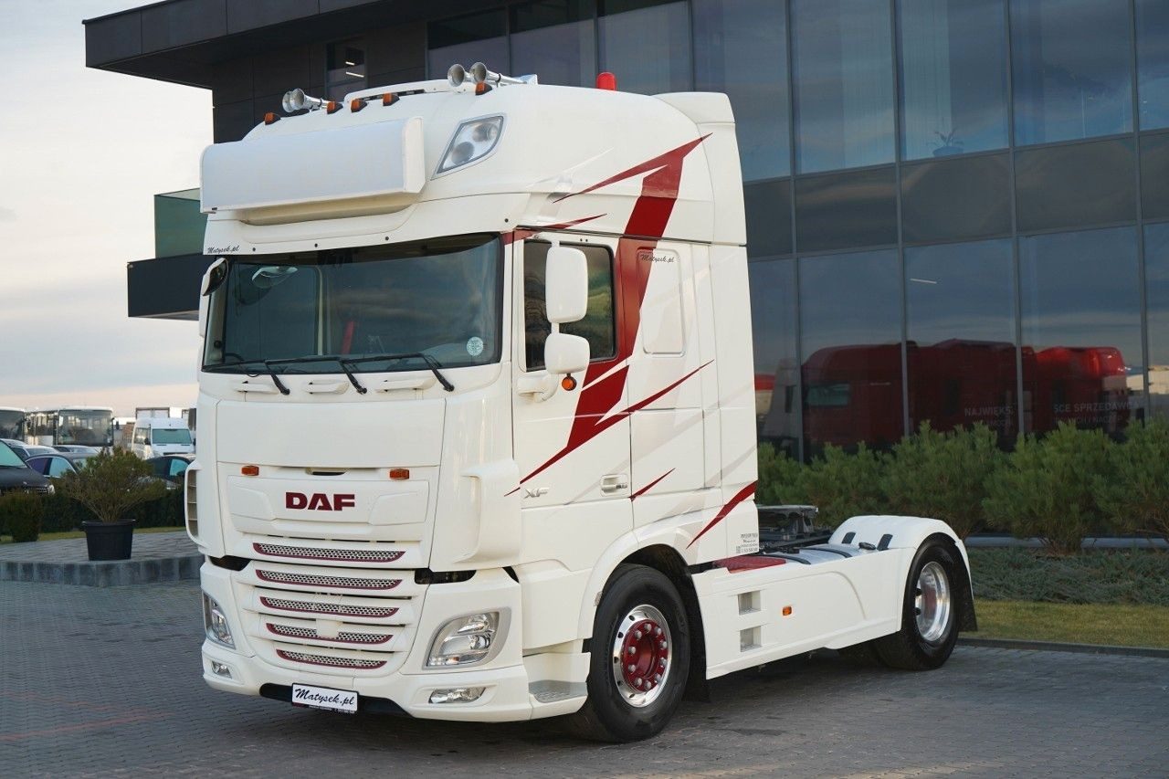 DAF XF 530 / RETARDER / I-PARK COOL / SUPER SPACE CA - Tracteur routier: photos 2 DAF XF 530 / RETARDER / I-PARK COOL / SUPER SPACE CA - Tracteur routier: photos 2