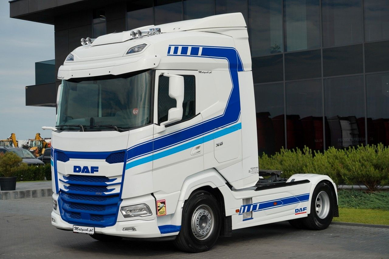 DAF XG 530 / RETARDER / FULL AIRMATIC / I-PARK COOL - Tracteur routier: photos 1 DAF XG 530 / RETARDER / FULL AIRMATIC / I-PARK COOL - Tracteur routier: photos 1