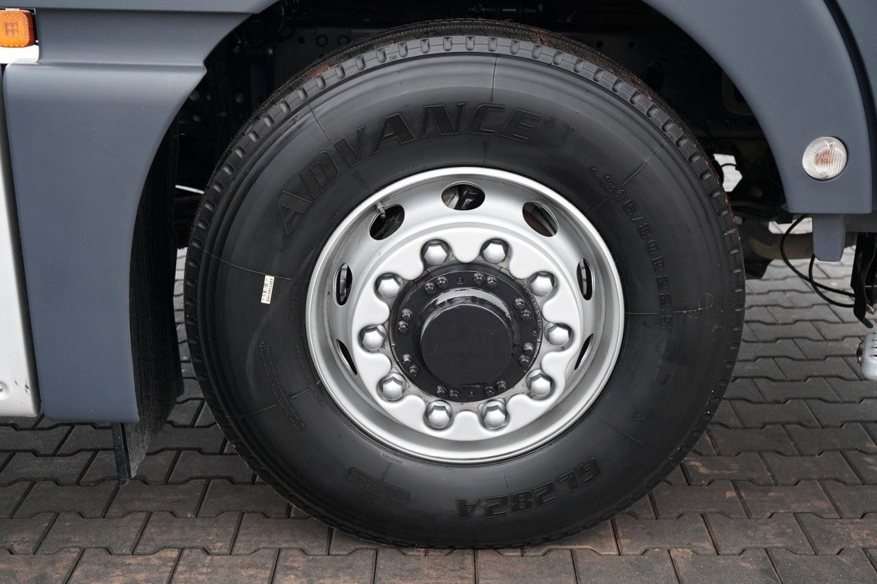 Tracteur routier MAN TGX 18.470 / 4x4 / HYDRAULIKA / HYDRODRIVE / OP: photos 20 Tracteur routier MAN TGX 18.470 / 4x4 / HYDRAULIKA / HYDRODRIVE / OP: photos 20