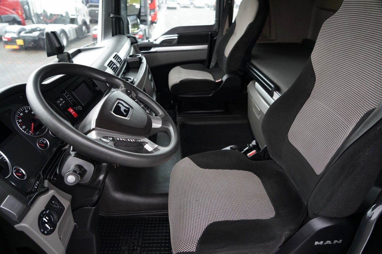 Tracteur routier MAN TGX 18.470 / 4x4 / HYDRAULIKA / HYDRODRIVE / OP: photos 25 Tracteur routier MAN TGX 18.470 / 4x4 / HYDRAULIKA / HYDRODRIVE / OP: photos 25