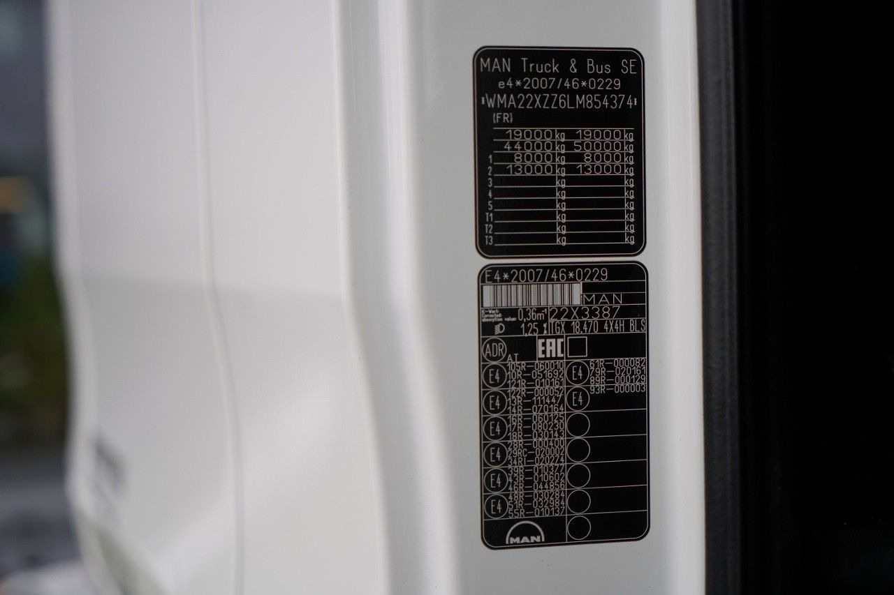 Tracteur routier MAN TGX 18.470 / 4x4 / HYDRAULIKA / HYDRODRIVE / OP: photos 38 Tracteur routier MAN TGX 18.470 / 4x4 / HYDRAULIKA / HYDRODRIVE / OP: photos 38