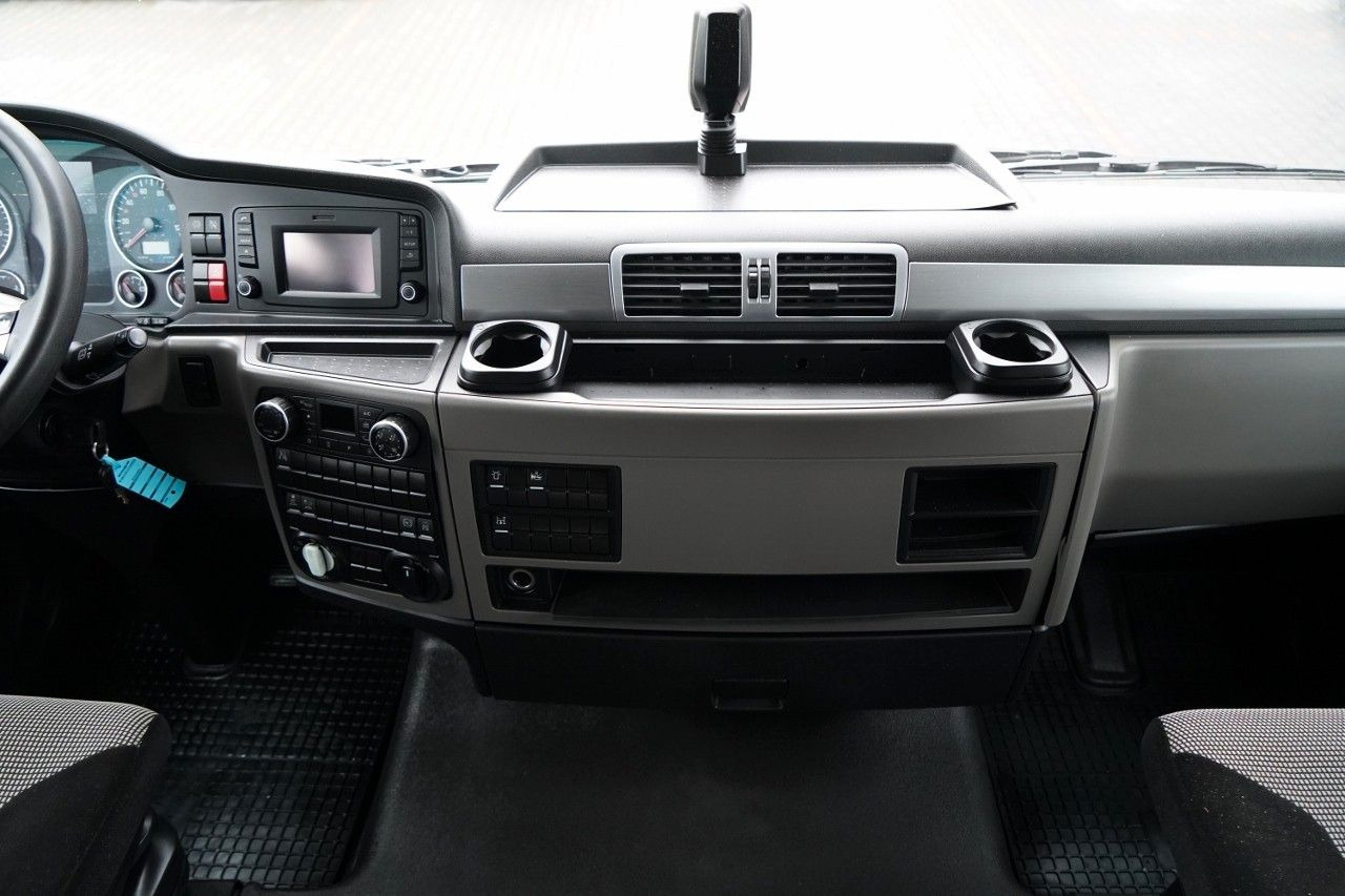 Tracteur routier MAN TGX 18.470 / 4x4 / HYDRAULIKA / HYDRODRIVE / OP: photos 32 Tracteur routier MAN TGX 18.470 / 4x4 / HYDRAULIKA / HYDRODRIVE / OP: photos 32