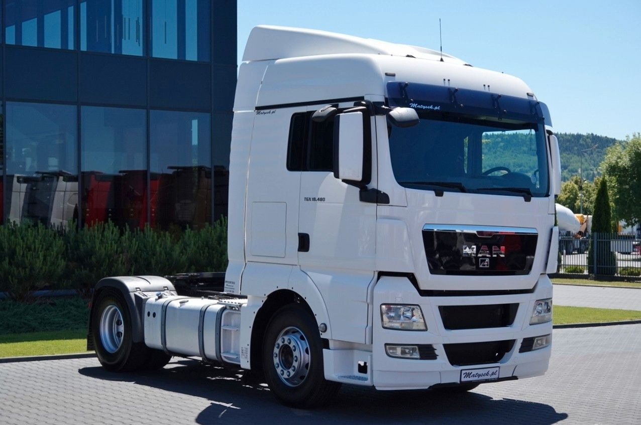 MAN TGX 18.480 / RETARDER / HYDRAULIKA / EURO 5 / S - Tracteur routier: photos 2 MAN TGX 18.480 / RETARDER / HYDRAULIKA / EURO 5 / S - Tracteur routier: photos 2