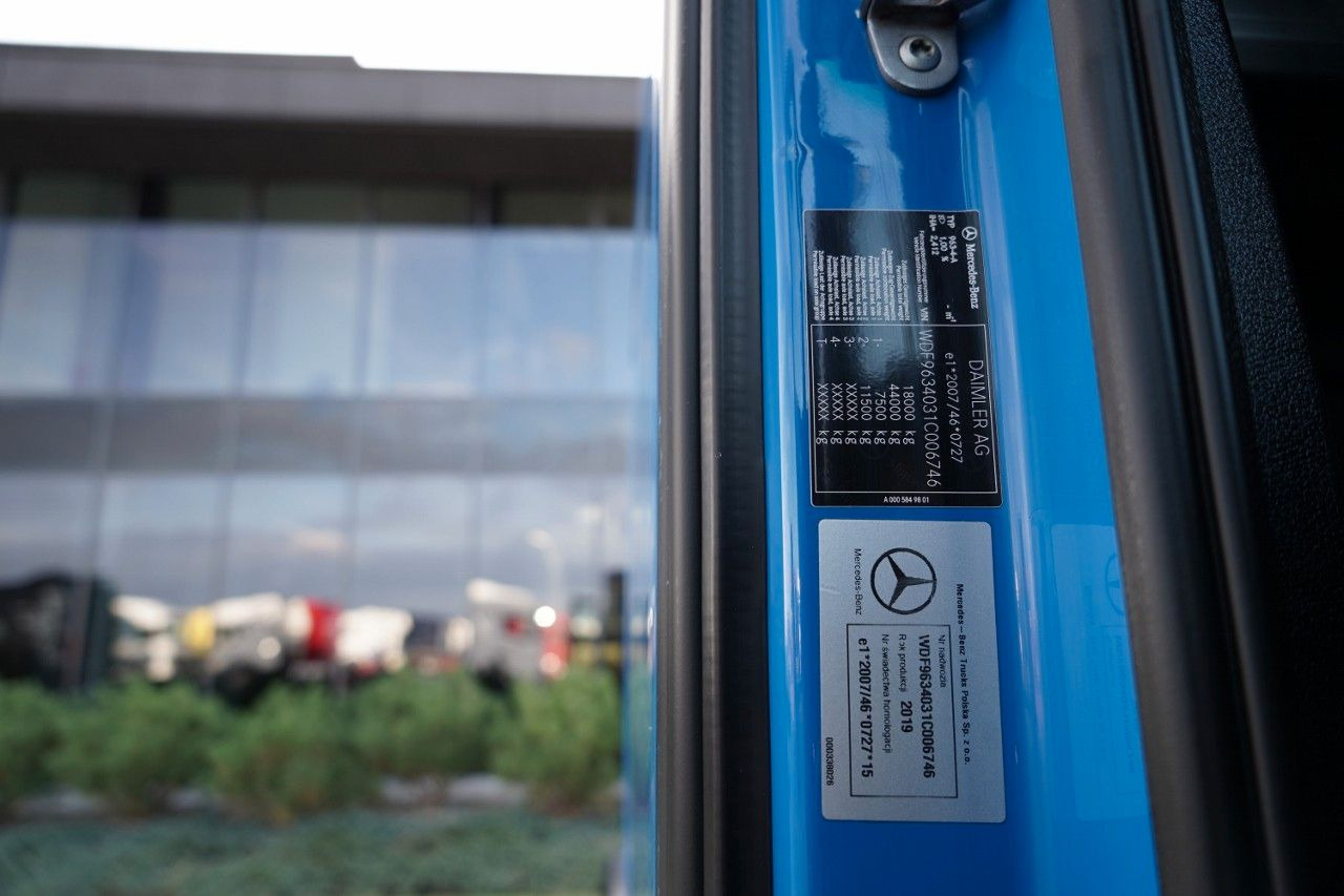 Tracteur routier Mercedes-Benz ACTROS 1848 / STREAM SPACE / 2019 / ALUFELGI: photos 33 Tracteur routier Mercedes-Benz ACTROS 1848 / STREAM SPACE / 2019 / ALUFELGI: photos 33