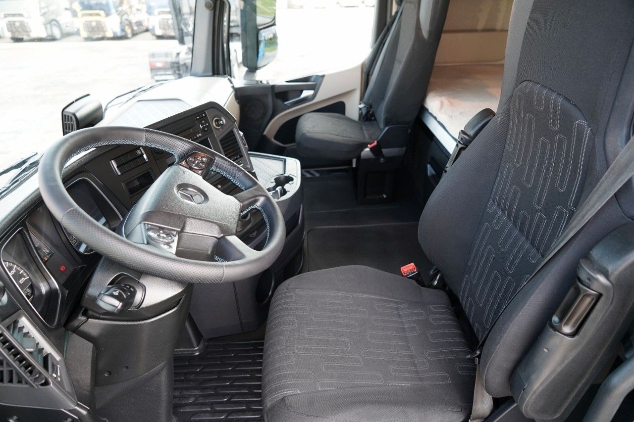 Tracteur routier Mercedes-Benz ACTROS 1848 / STREAM SPACE / 2019 / ALUFELGI: photos 22 Tracteur routier Mercedes-Benz ACTROS 1848 / STREAM SPACE / 2019 / ALUFELGI: photos 22