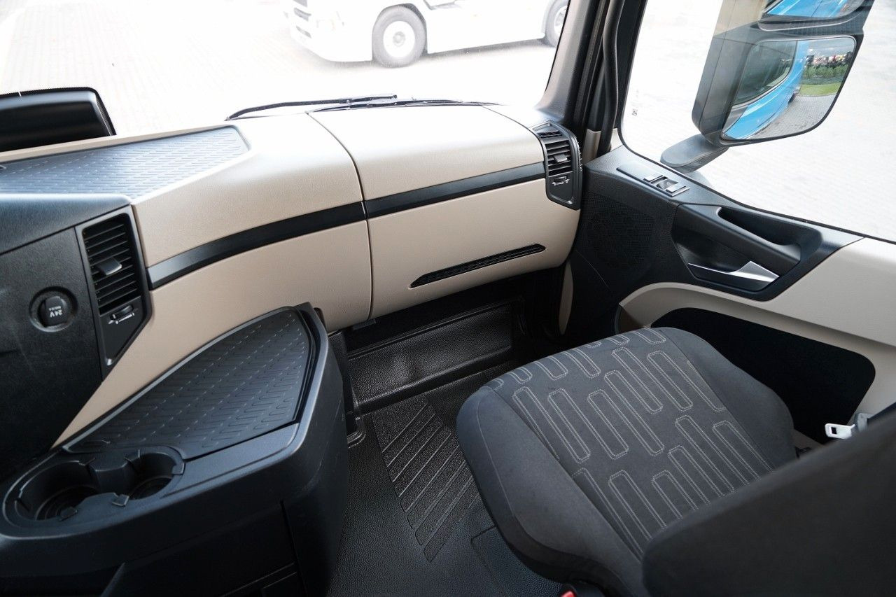 Tracteur routier Mercedes-Benz ACTROS 1848 / STREAM SPACE / 2019 / ALUFELGI: photos 28 Tracteur routier Mercedes-Benz ACTROS 1848 / STREAM SPACE / 2019 / ALUFELGI: photos 28