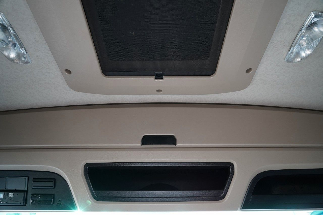 Tracteur routier Mercedes-Benz ACTROS 1848 / STREAM SPACE / 2019 / ALUFELGI: photos 30 Tracteur routier Mercedes-Benz ACTROS 1848 / STREAM SPACE / 2019 / ALUFELGI: photos 30