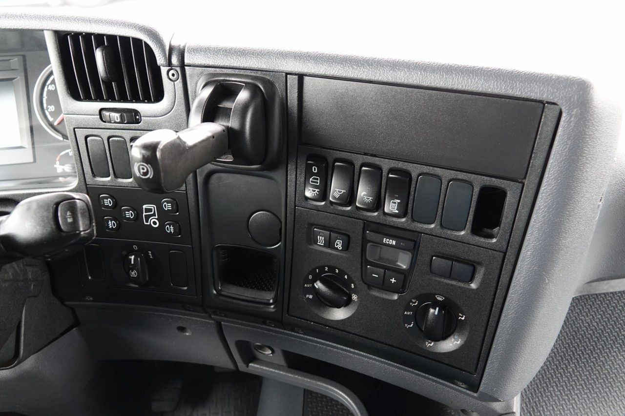 Tracteur routier Scania G 450 / RETARDER / NISKA KABINA / SPROWADZONA: photos 16 Tracteur routier Scania G 450 / RETARDER / NISKA KABINA / SPROWADZONA: photos 16