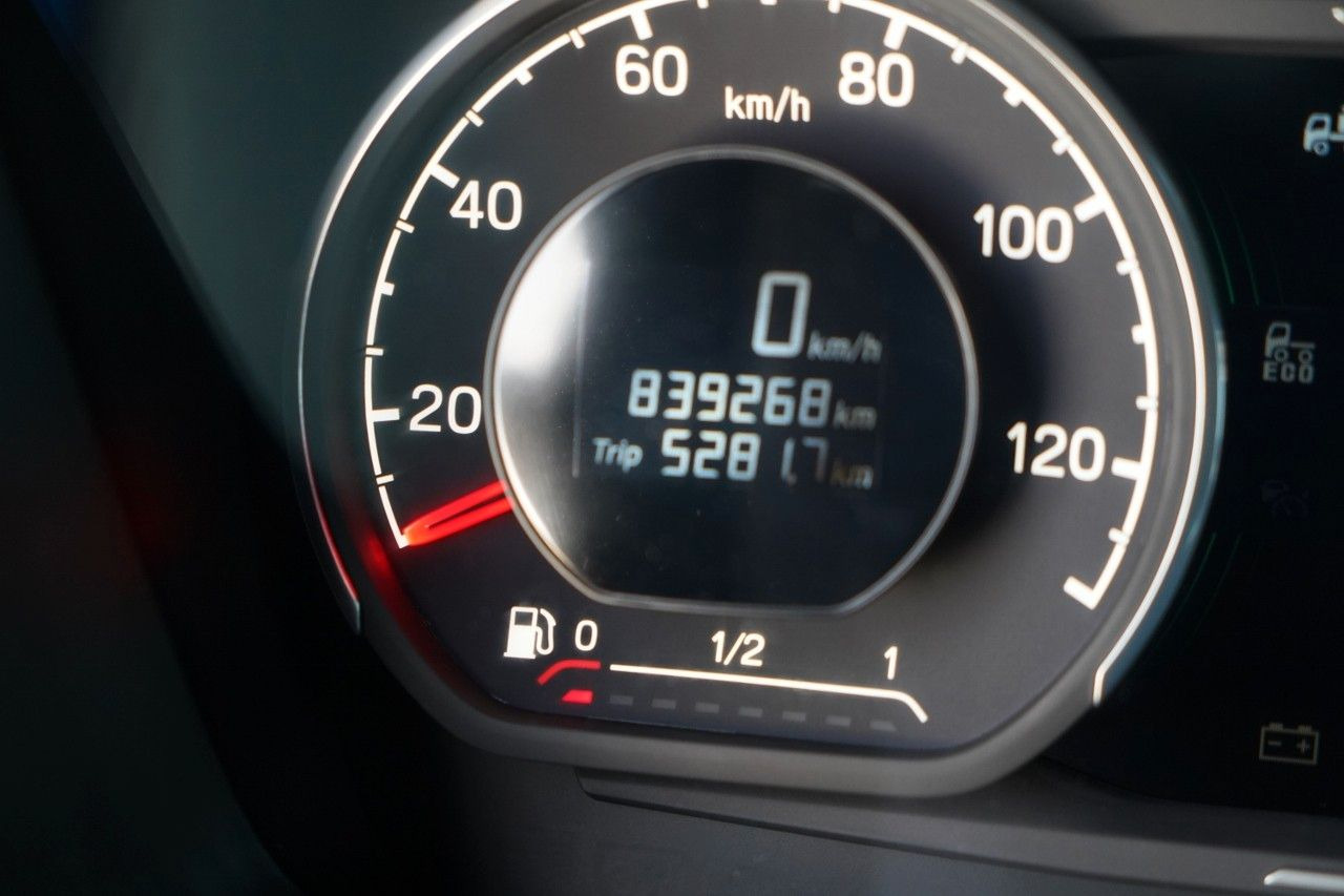 Tracteur routier Scania S 500 / RETARDER / I-PARK COOL / ALUFELGI: photos 38 Tracteur routier Scania S 500 / RETARDER / I-PARK COOL / ALUFELGI: photos 38