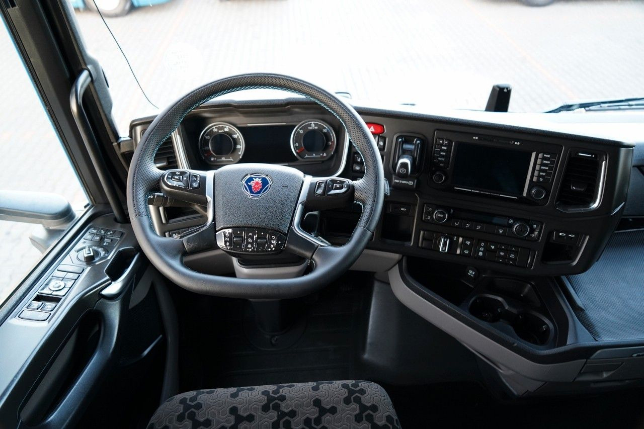 Tracteur routier Scania S 500 / RETARDER / I-PARK COOL / ALUFELGI: photos 28 Tracteur routier Scania S 500 / RETARDER / I-PARK COOL / ALUFELGI: photos 28