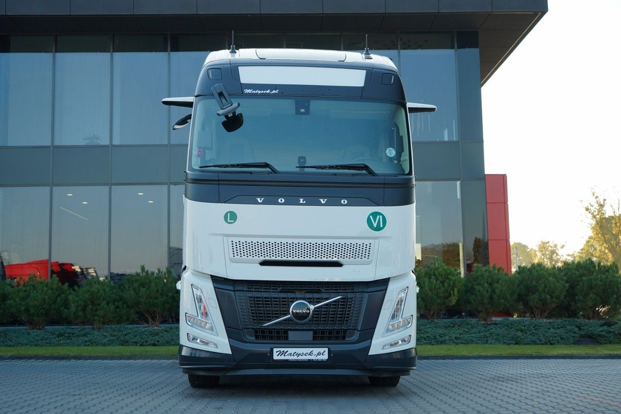 Volvo FH 500 AERO / 2025 ROK / I-SAVE / XXL / GWARANCJ - Tracteur routier: photos 3 Volvo FH 500 AERO / 2025 ROK / I-SAVE / XXL / GWARANCJ - Tracteur routier: photos 3