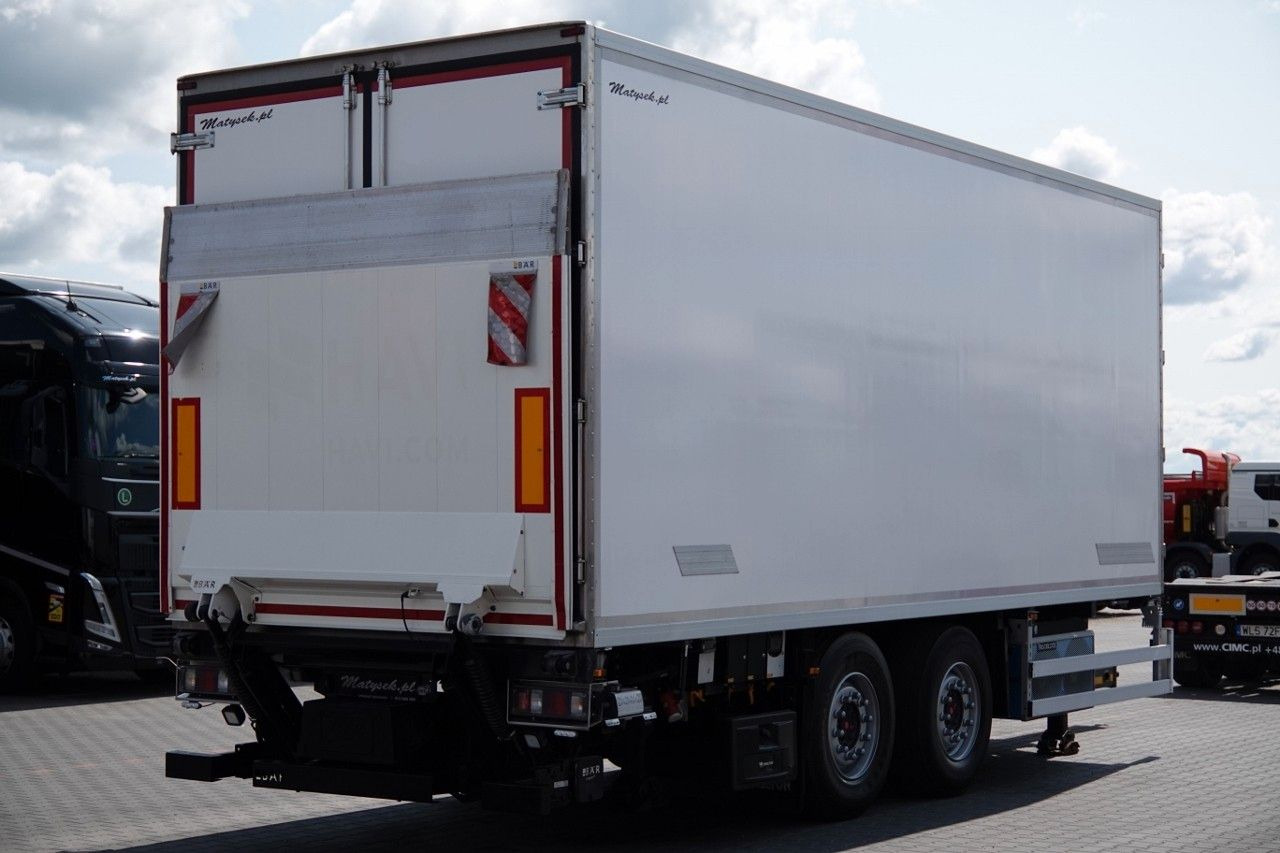Wielton PRZYCZEPA CHŁODNIA / IGLOOCAR / THERMO KING - FR - Remorque frigorifique: photos 3 Wielton PRZYCZEPA CHŁODNIA / IGLOOCAR / THERMO KING - FR - Remorque frigorifique: photos 3