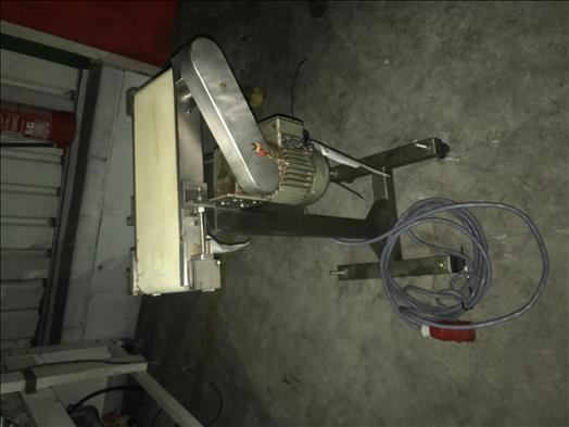 Base stainless conveyor - Convoyeur: photos 2 Base stainless conveyor - Convoyeur: photos 2