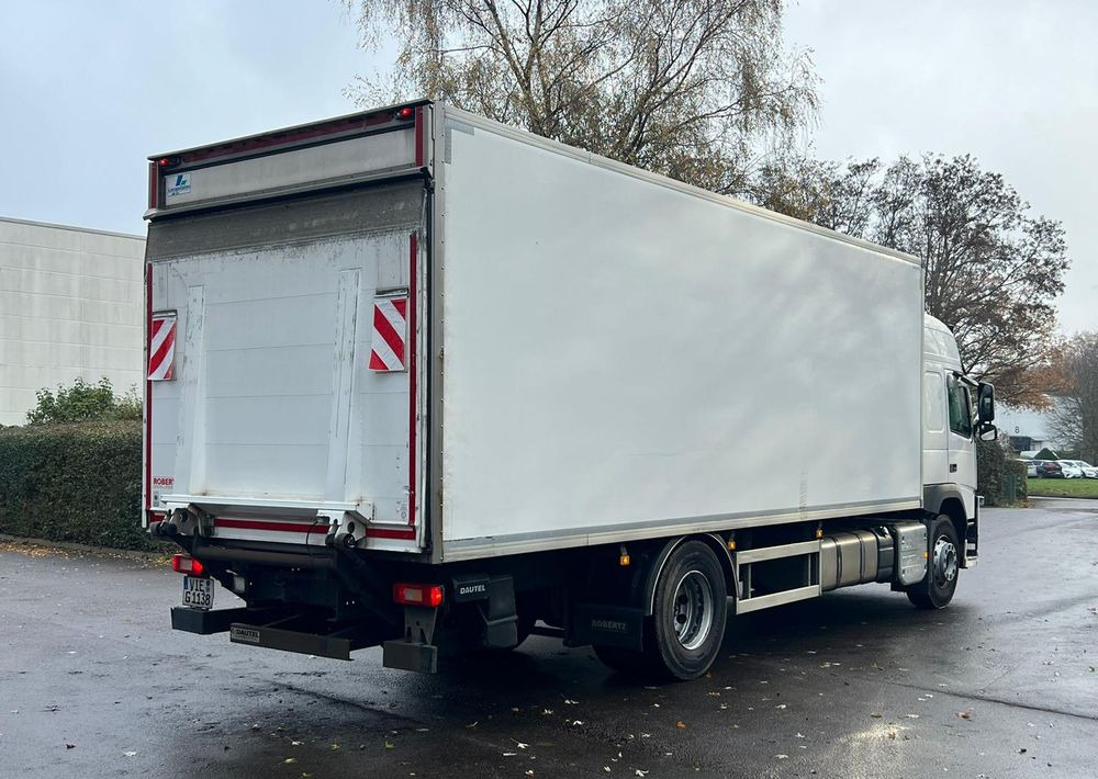 Volvo FM 340 / IZOTERMA / WINDA / SPROWADZONY / 18 PALET / 10.2017 / E6 / STAN BARDZO DOBRY - Camion frigorifique: photos 3 Volvo FM 340 / IZOTERMA / WINDA / SPROWADZONY / 18 PALET / 10.2017 / E6 / STAN BARDZO DOBRY - Camion frigorifique: photos 3