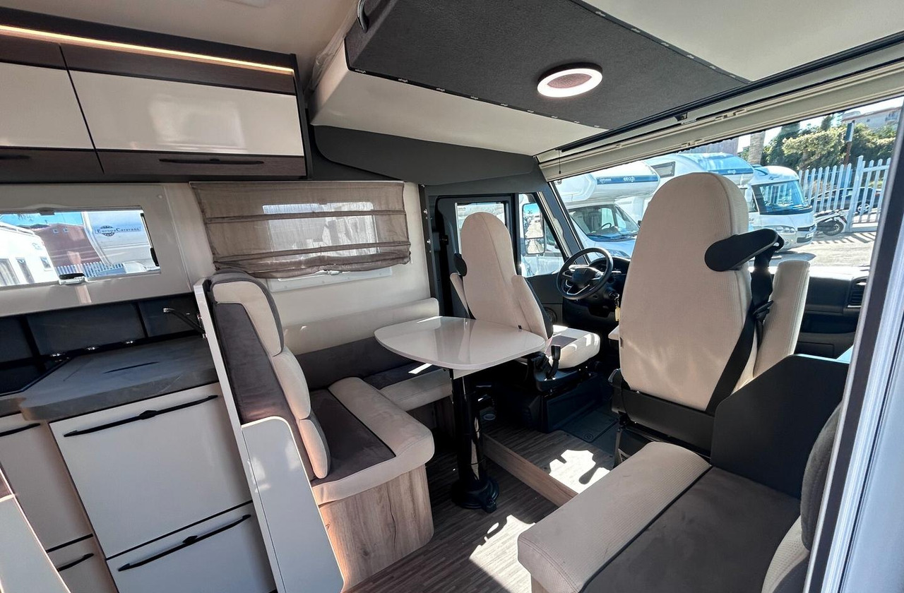 - Camping-car: photos 2 - Camping-car: photos 2