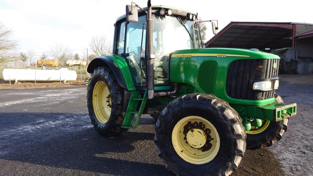 JOHN DEERE 6520 - Machine agricole: photos 4 JOHN DEERE 6520 - Machine agricole: photos 4