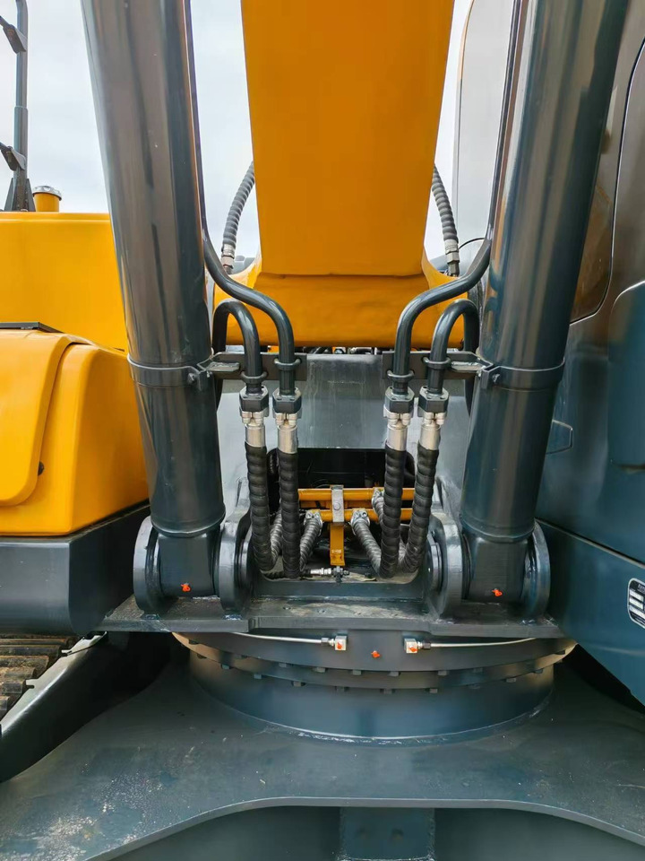 Hyundai Hyundai 220 LC-9 S - Pelle sur chenille: photos 4 Hyundai Hyundai 220 LC-9 S - Pelle sur chenille: photos 4