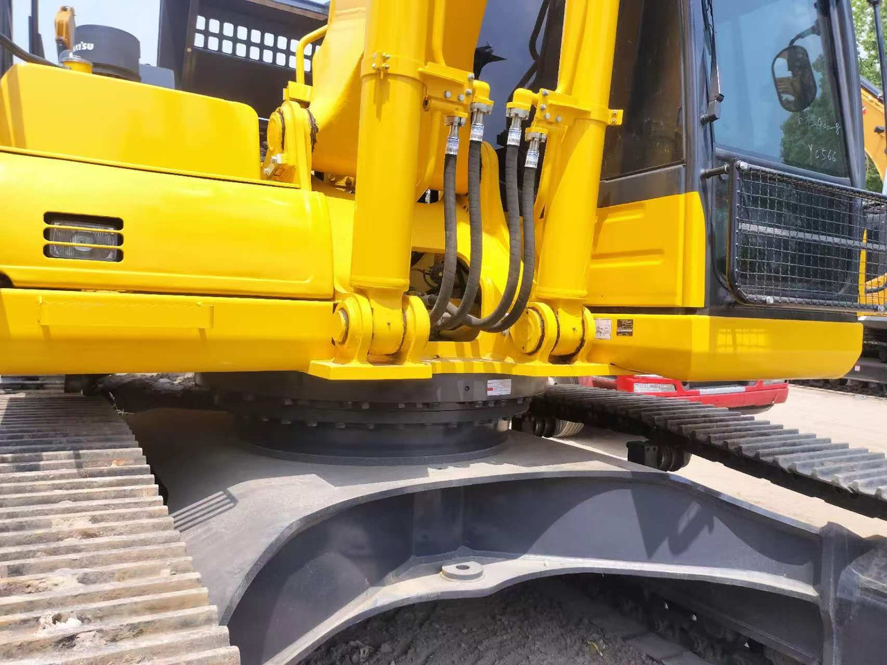 KOMATSU PC400-8 - Pelle sur chenille: photos 4 KOMATSU PC400-8 - Pelle sur chenille: photos 4