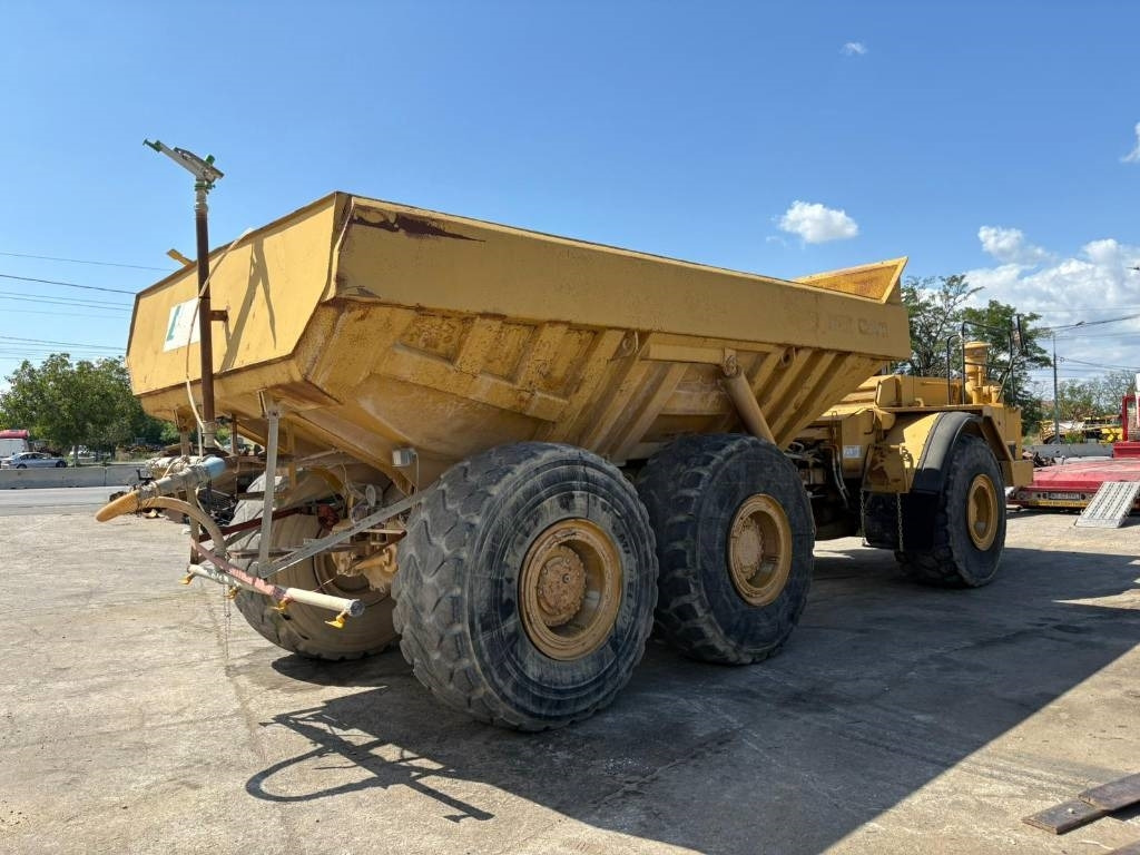 CAT D 350 C - Tombereau articulé: photos 5 CAT D 350 C - Tombereau articulé: photos 5