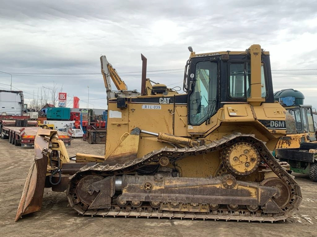 CAT D 6 M XL - Bulldozer: photos 2 CAT D 6 M XL - Bulldozer: photos 2