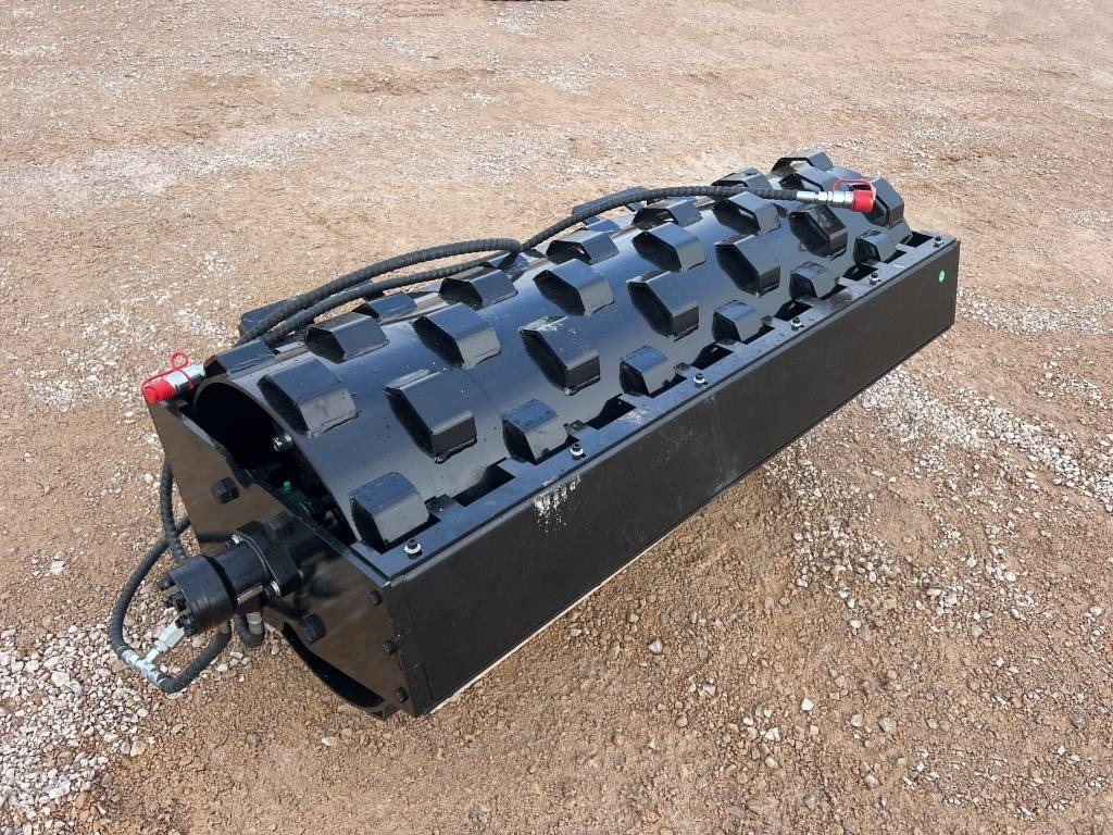 Future FT-CW59 Skid Steer Compactor Wheels - Compacteur: photos 1 Future FT-CW59 Skid Steer Compactor Wheels - Compacteur: photos 1