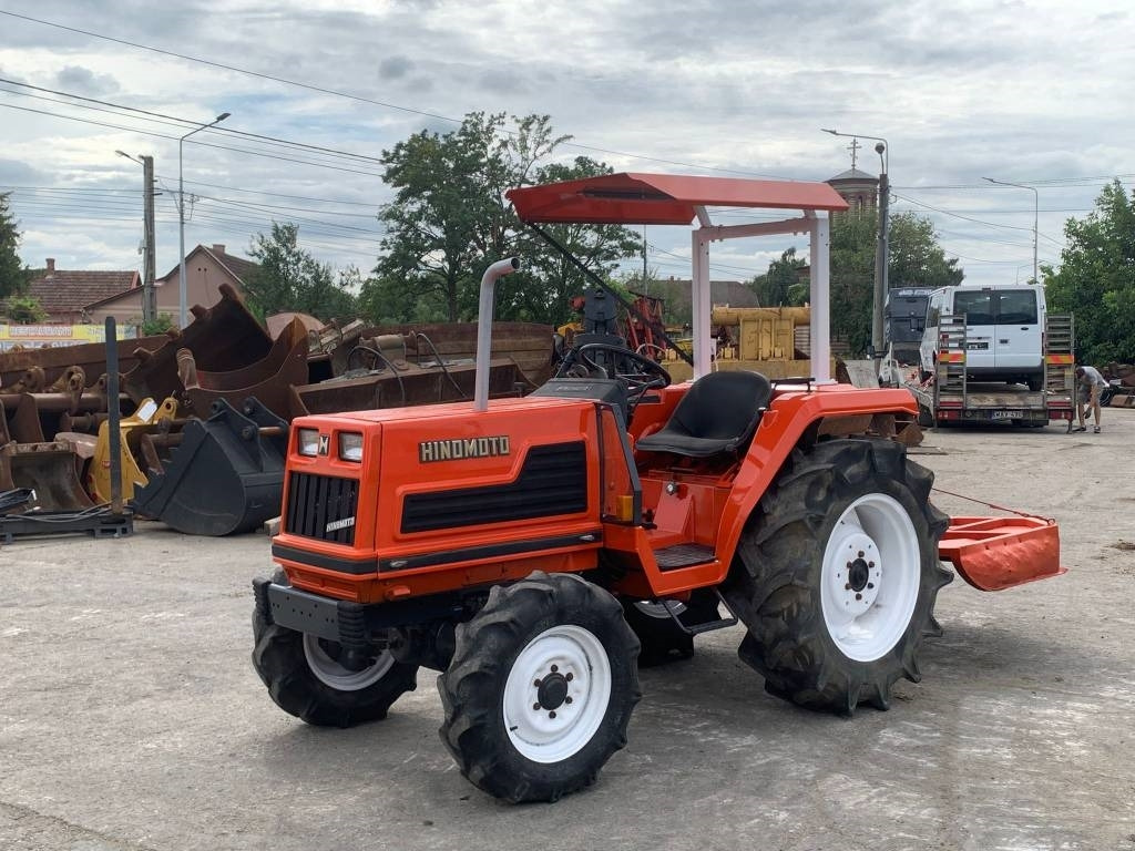 Hinomoto BD150 - Tracteur agricole: photos 2 Hinomoto BD150 - Tracteur agricole: photos 2
