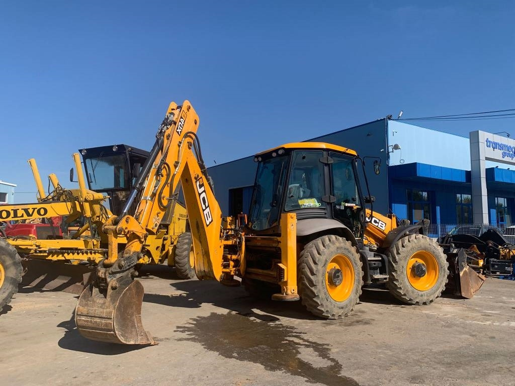 JCB 4 CX - Tractopelle: photos 3 JCB 4 CX - Tractopelle: photos 3