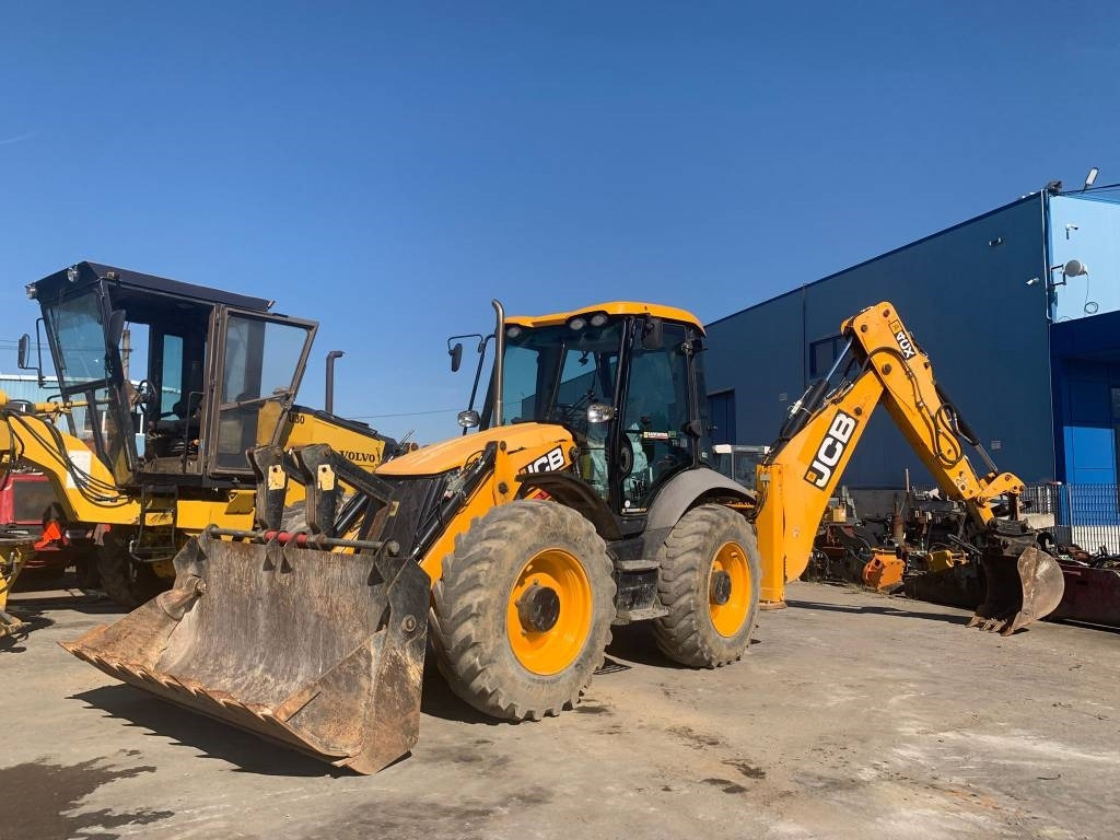 JCB 4 CX - Tractopelle: photos 4 JCB 4 CX - Tractopelle: photos 4