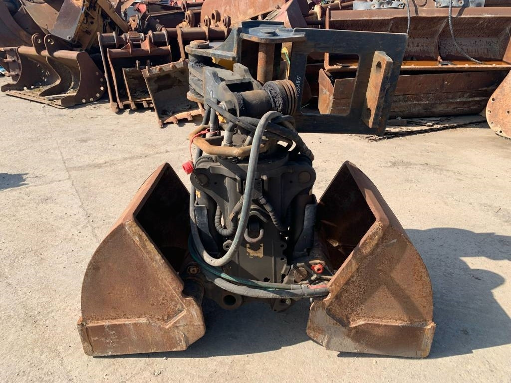 Kinshofer C18VE-60 - Grappin pour Engins de chantier: photos 2 Kinshofer C18VE-60 - Grappin pour Engins de chantier: photos 2