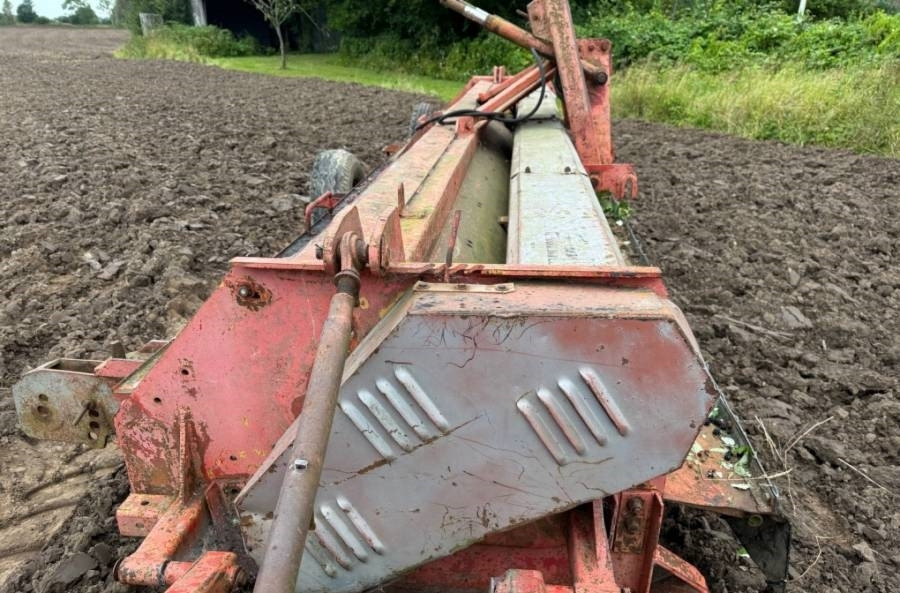 Kuhn 6 - Machine agricole: photos 2 Kuhn 6 - Machine agricole: photos 2