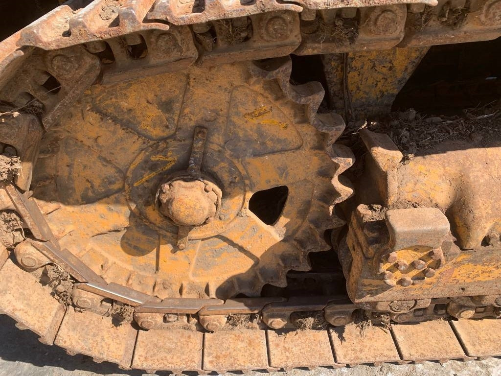 Tractopelle Massey Ferguson MF200: photos 9 Tractopelle Massey Ferguson MF200: photos 9