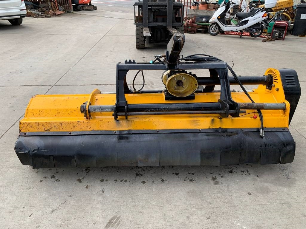 McConnel 230 - Broyeur/ Épareuse: photos 3 McConnel 230 - Broyeur/ Épareuse: photos 3