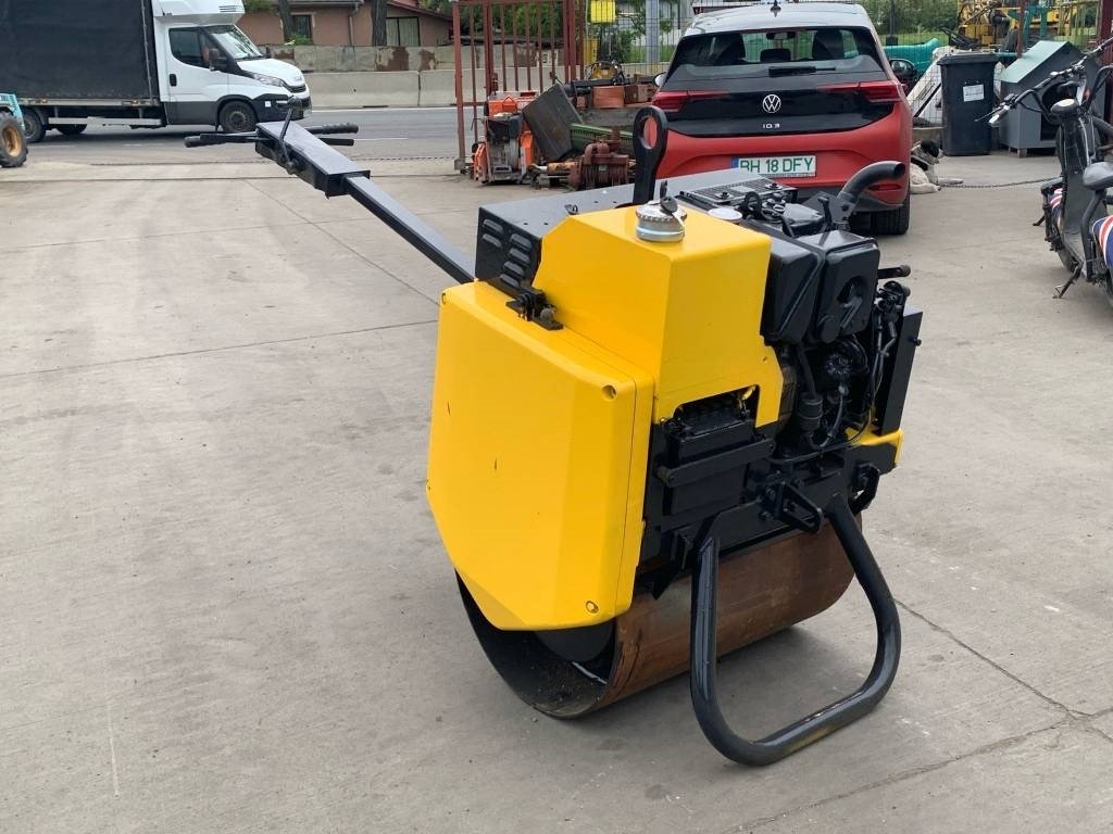 Mecalac MBR 71 - Mini compacteur: photos 1 Mecalac MBR 71 - Mini compacteur: photos 1